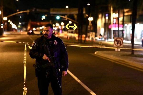 Kaliforniya’da silahlı saldırgan intihar etti, diğer eyaletlerde güvenlik önlemleri artırıldı