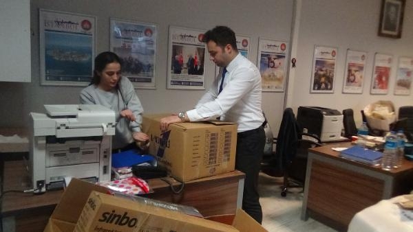  İstanbul Adliyesi personelinden depremzedelere yardım kolileri