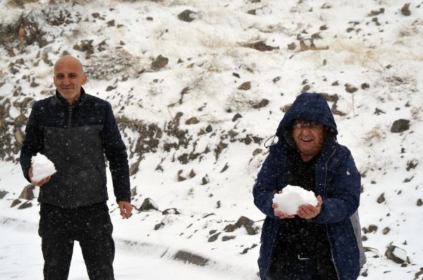 En az yağış alan illerden Aksaray'da kar yağışı sevindirdi