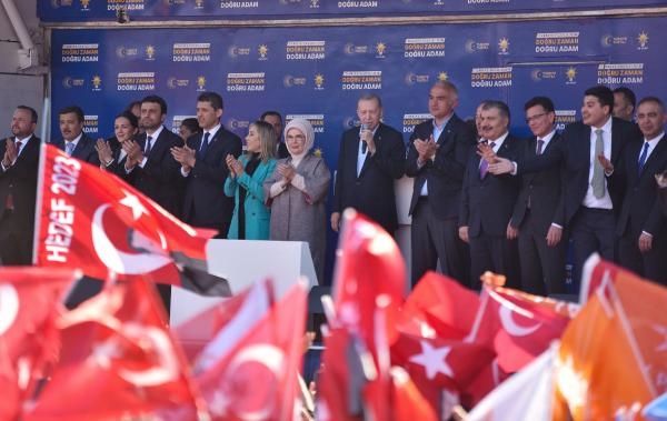 Erdoğan: Kılıçdaroğlu'nu cumhurbaşkanı adayı olarak karşımıza diken bir mekanizma var