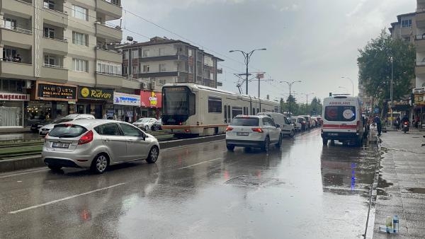 Gaziantep’te tramvayın çarptığı çocuk hayatını kaybetti
