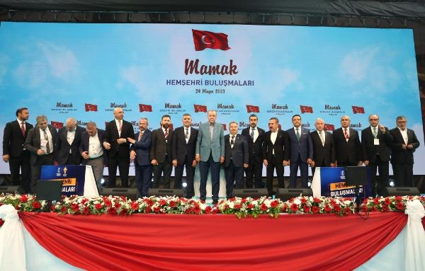 Cumhurbaşkanı Erdoğan: Milletimiz iktidara giden yolu Kandil'de arayanlara kırmızı kart gösterdi (3)