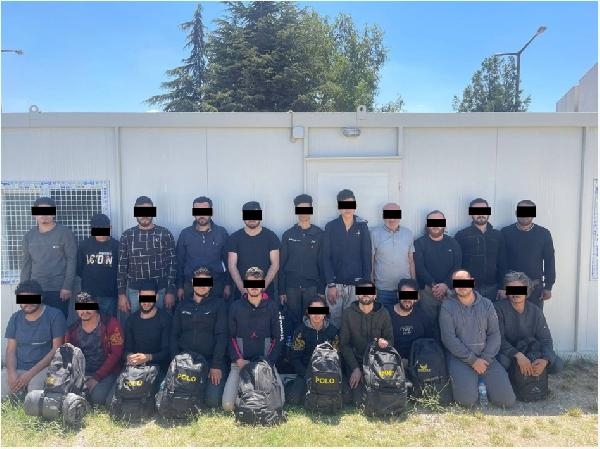 Kırklareli’nde 299 kaçak göçmen ile 6 organizatör yakalandı