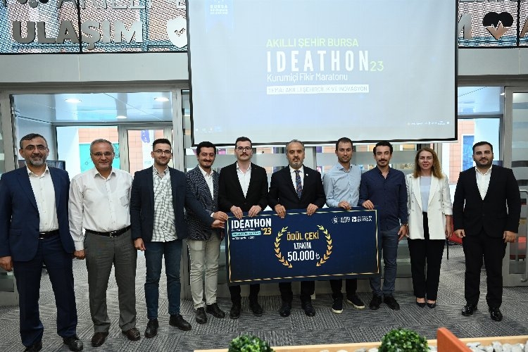 Bursa Büyükşehir'de personelin fikirleri ödüllendirildi