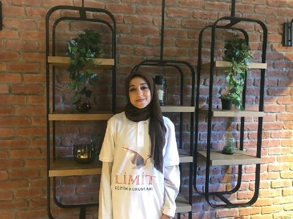 Depremzede Zeynep beyaz önlük giyme hayaliyle YKS’ye çalıştı; Türkiye 19’uncusu oldu 