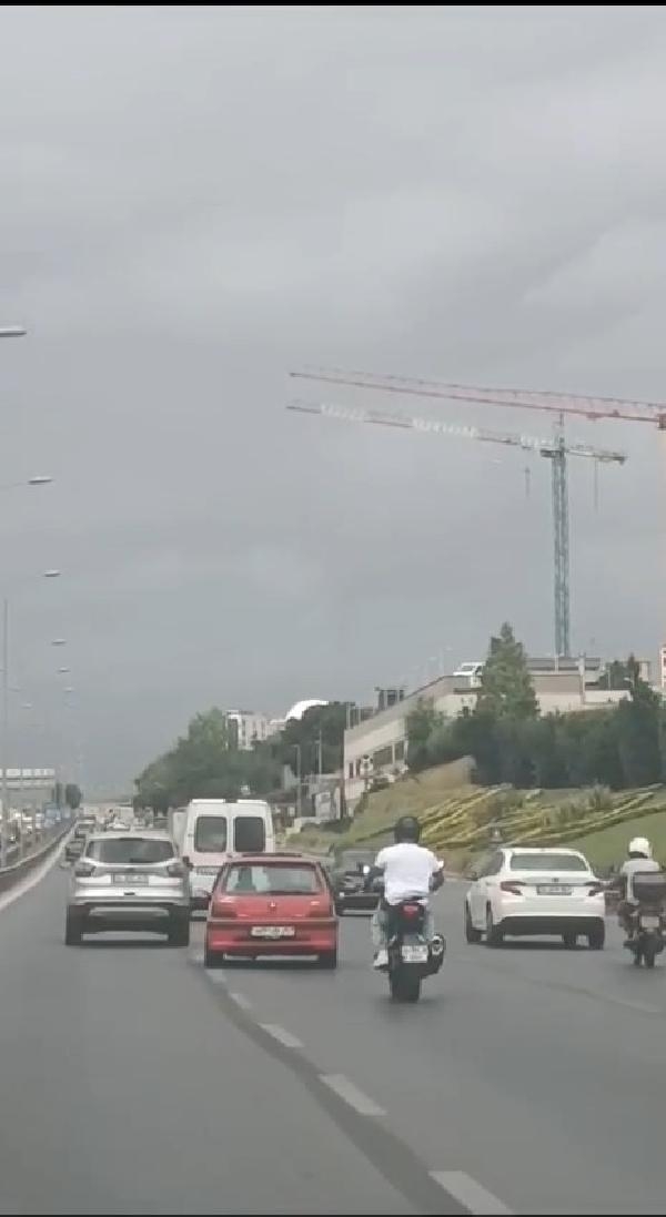 Maltepe'de abart egzoz kullanan sürücü sivil trafik ekiplerine yakalandı