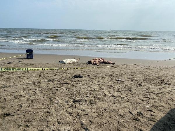 Mersin'de denize giren 2 kız kardeş boğuldu, ablaları ile eşi kurtarıldı