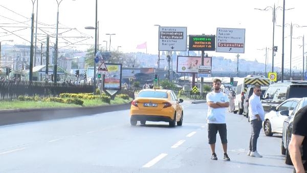 Fatih'te ehliyetsiz ve aranması olan taksi şoförü kovalamaca sonucu yakalandı 
