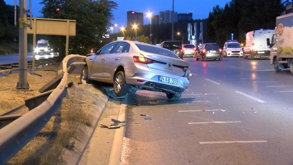 Ümraniye'de kaza: Sürücü yaralı arkadaşını bırakıp kaçtı
