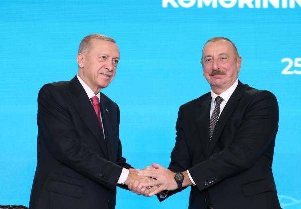 Erdoğan: Ermenistan’ın kendisine uzatılan barış elini tutmasını bekliyoruz