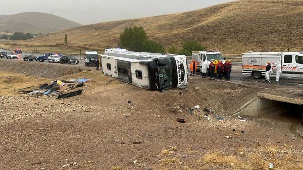 Sivas'taki otobüs kazasında ölü sayısı 8’e çıktı