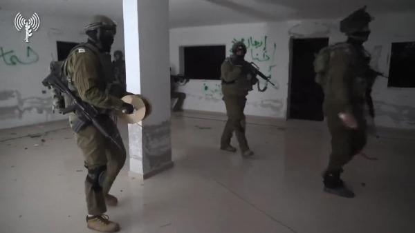İsrail, Gazze’nin kuzeyindeki kara operasyonunun görüntülerini paylaştı