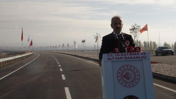 Bakan Uraloğlu: Ülkemizin her köşesini hızlı, güvenli, konforlu yol ağlarıyla donatıyoruz